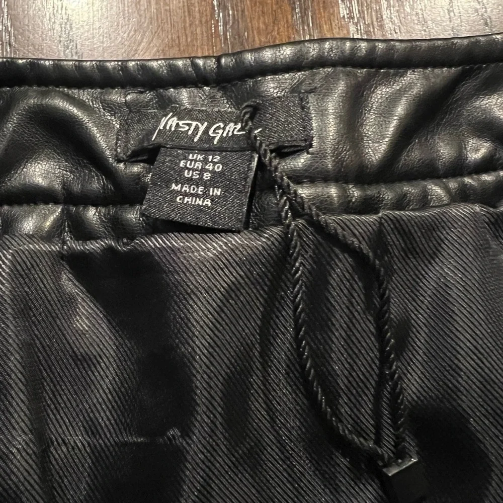NOT FOR SALE - Picture 6 of 8